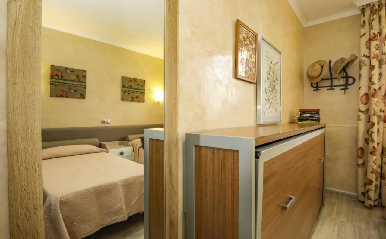 Yourhouse Ronda Playa Holidays Can Picafort  Spagna